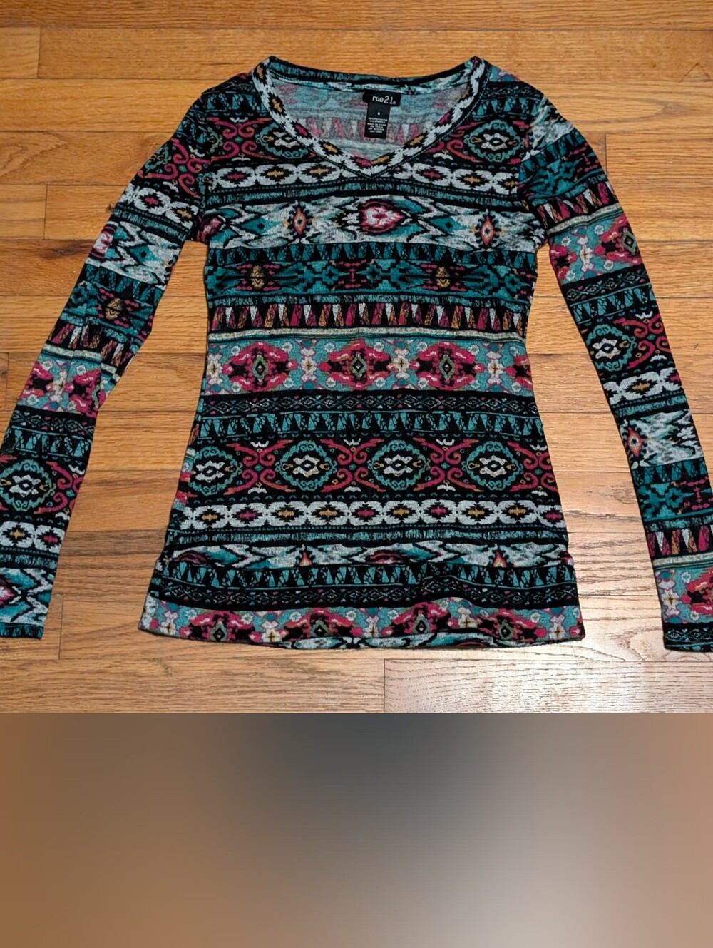 Rue21 Aztec-Pattern Long Sleeve Top!! So Soft!!
